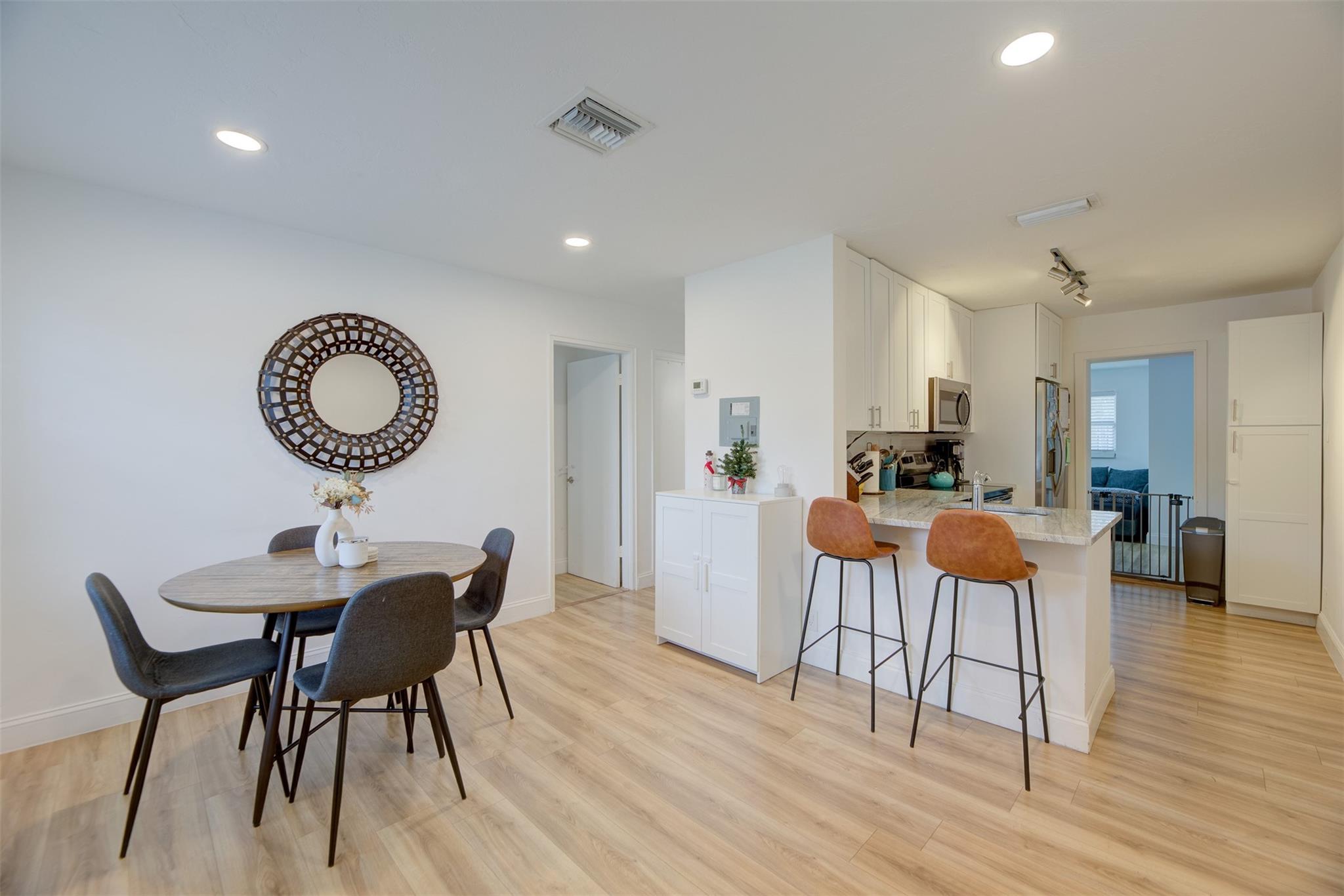 COLLIER MANOR FIRST ADD - Residential