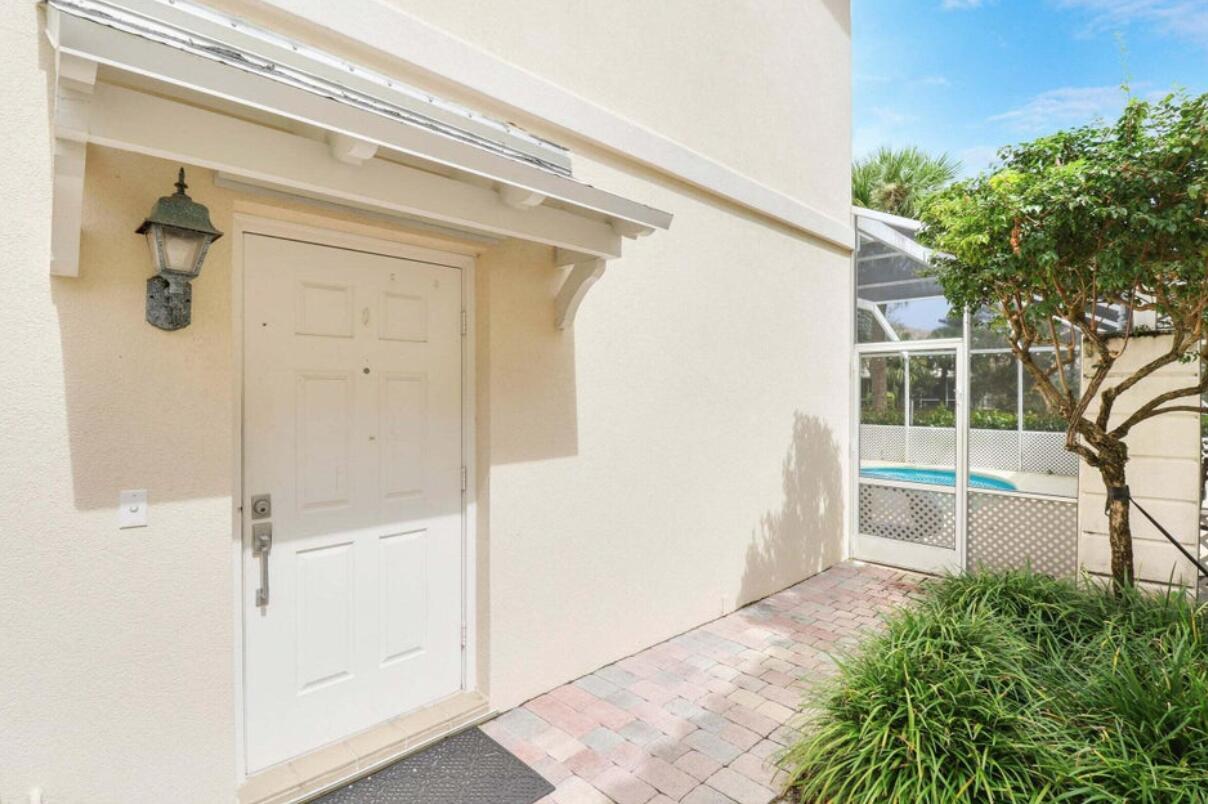 CATALINA LAKES - Residential Lease