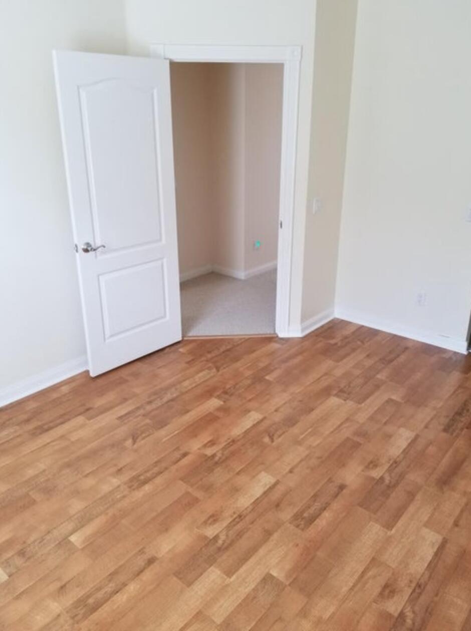 CATALINA LAKES - Residential Lease