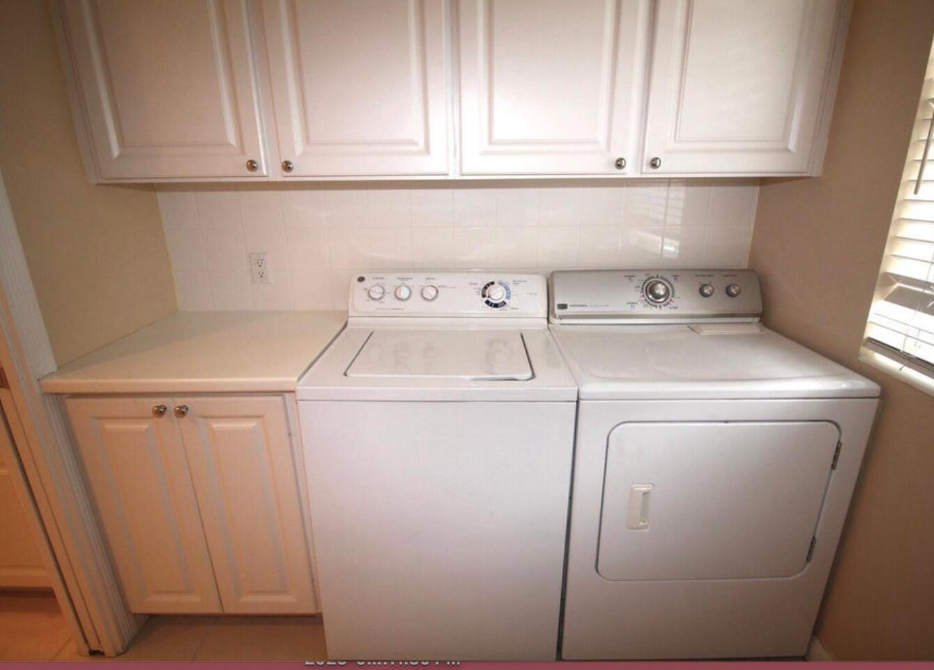 CATALINA LAKES - Residential Lease