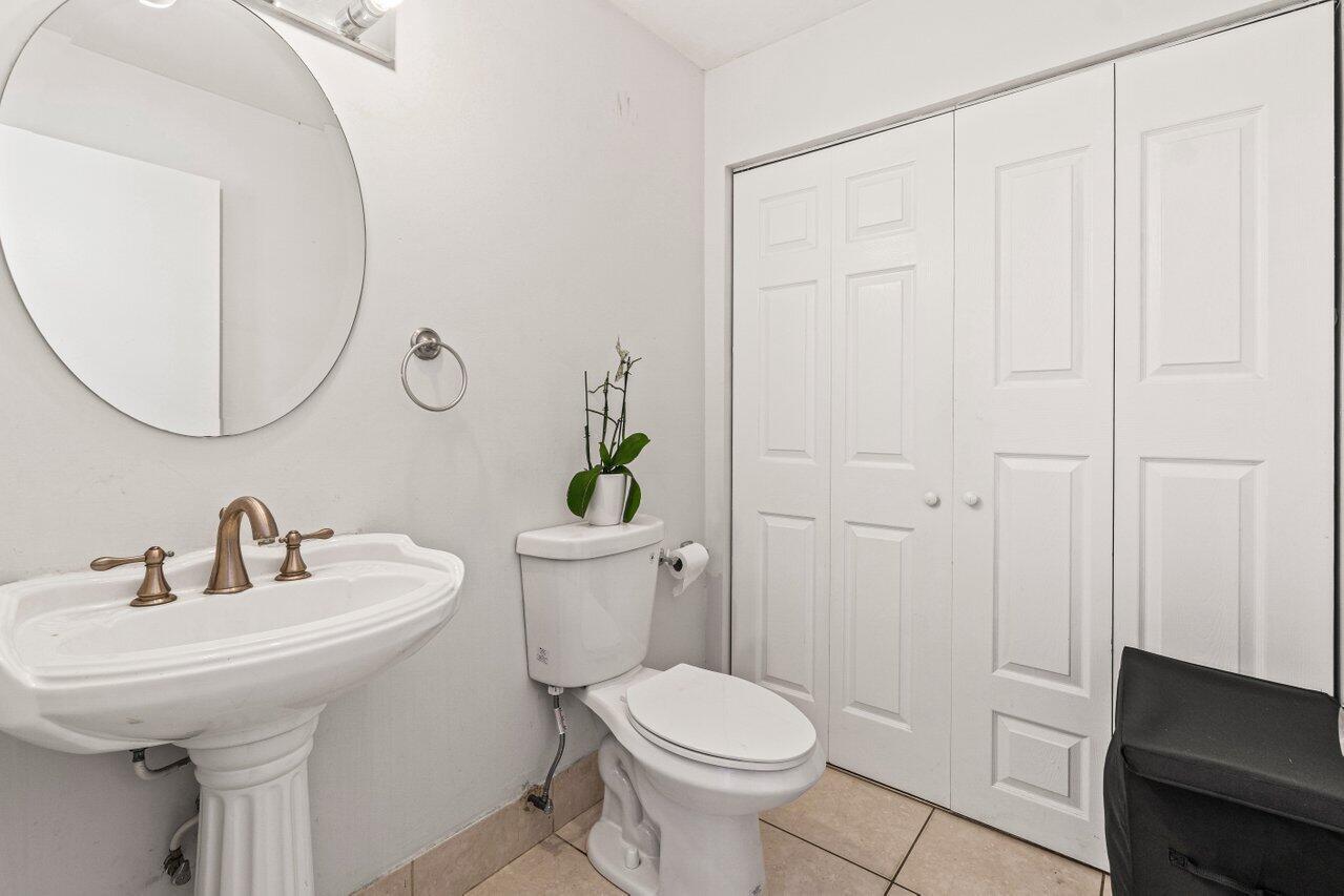 COURTYARDS AT BOCA I - Residential