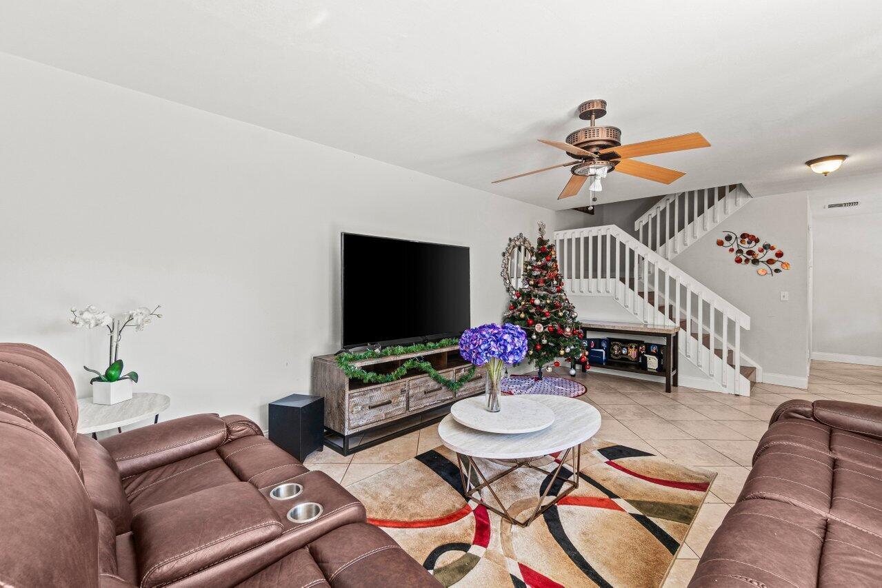 COURTYARDS AT BOCA I - Residential