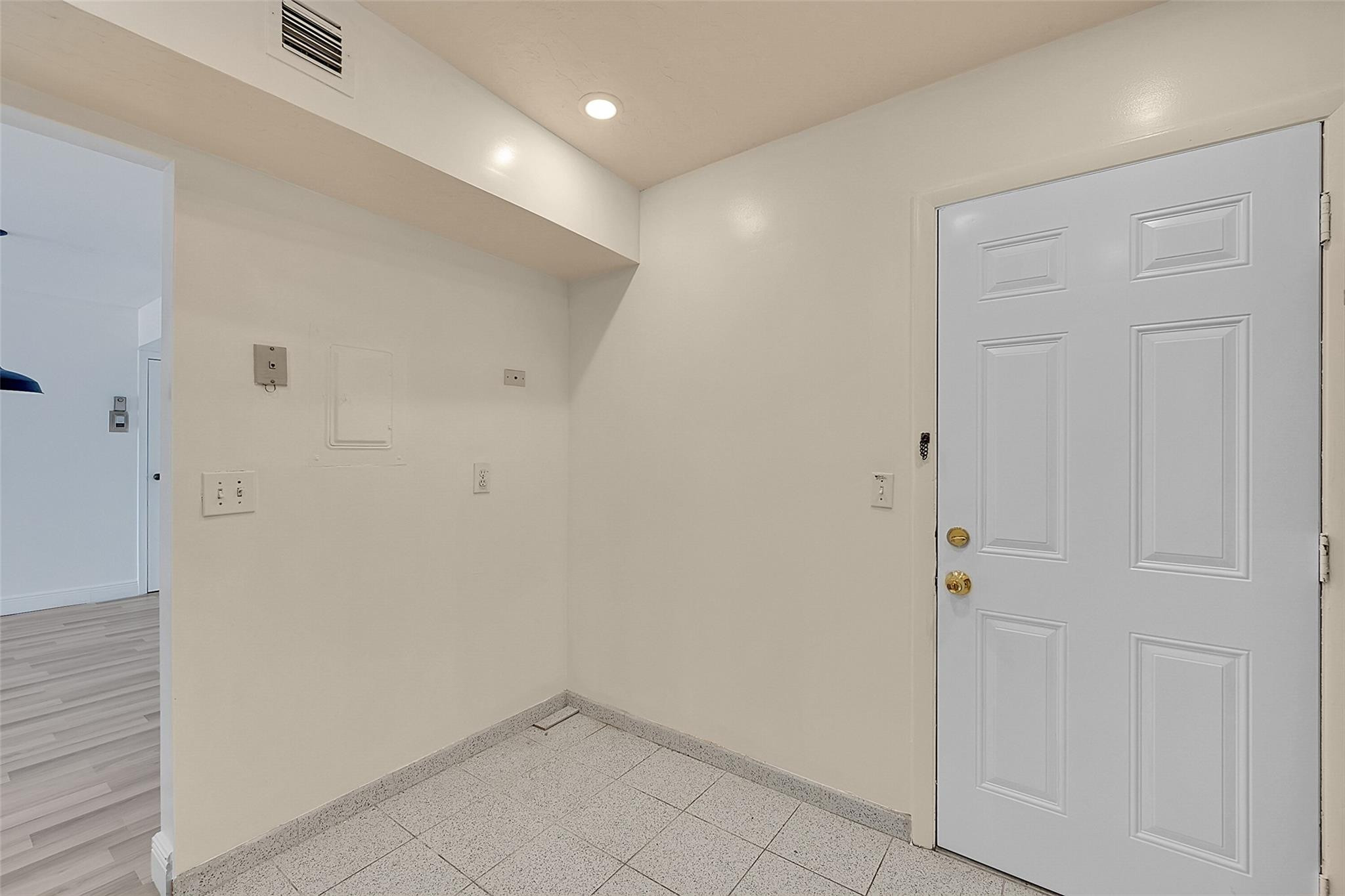 INVERRARY COUNTRY CLUB - Residential