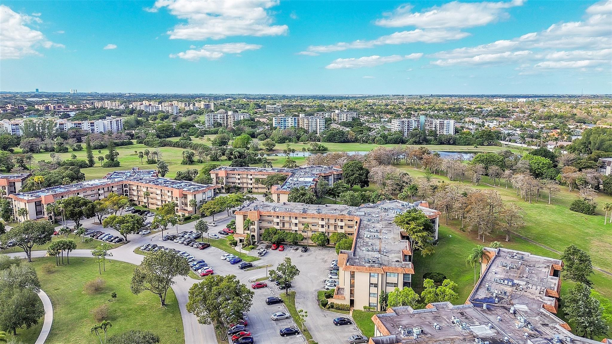 INVERRARY COUNTRY CLUB - Residential