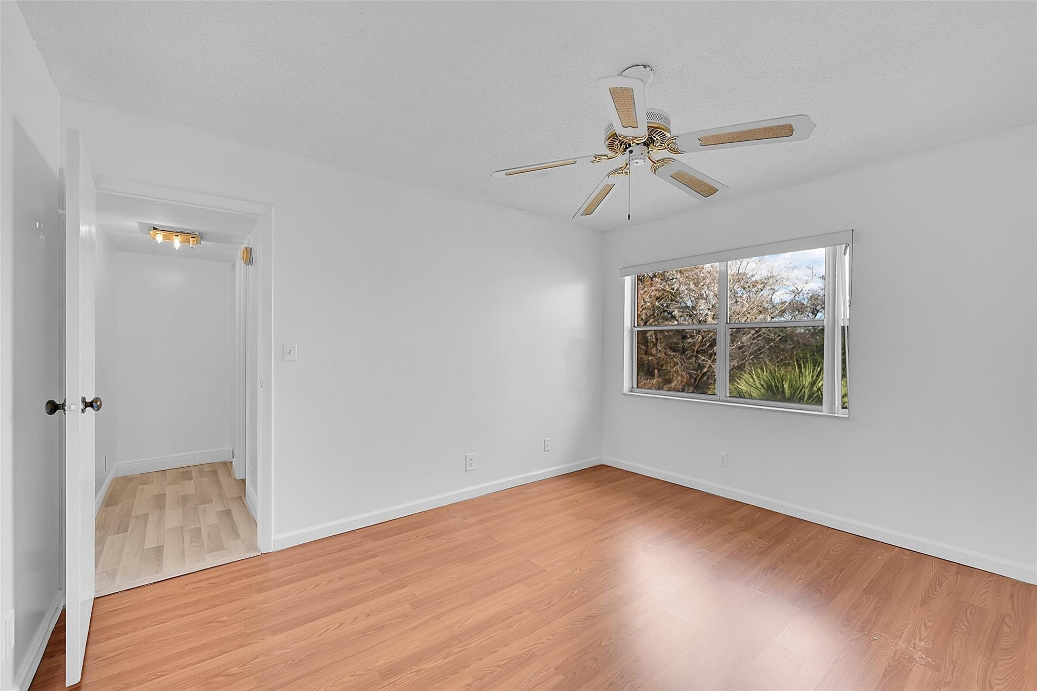 INVERRARY COUNTRY CLUB - Residential