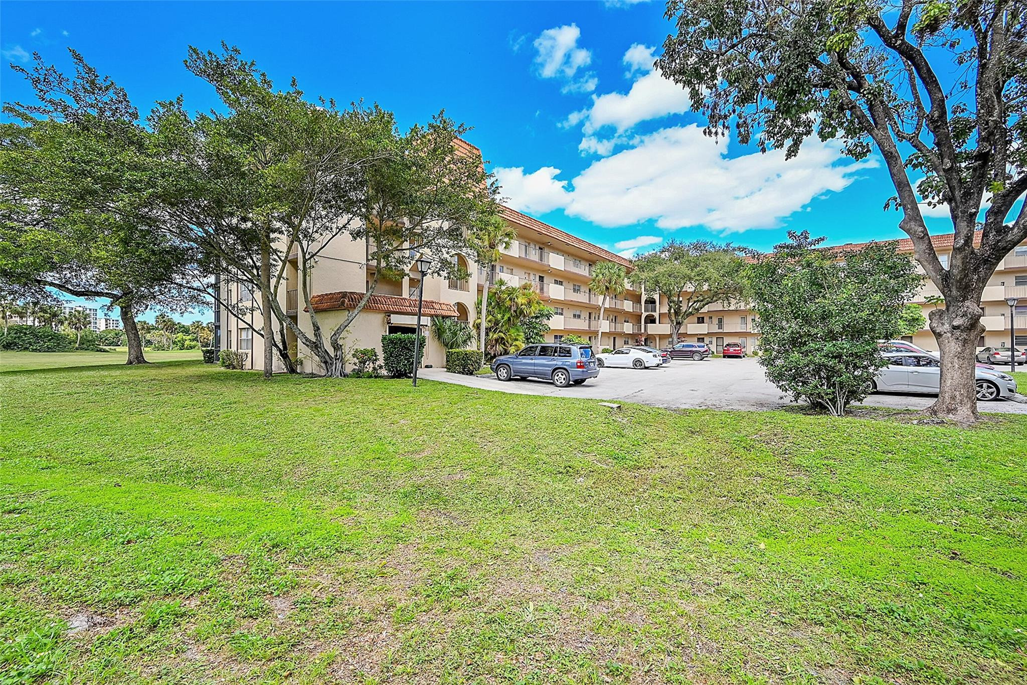 6301 N Falls Circle Drive 408