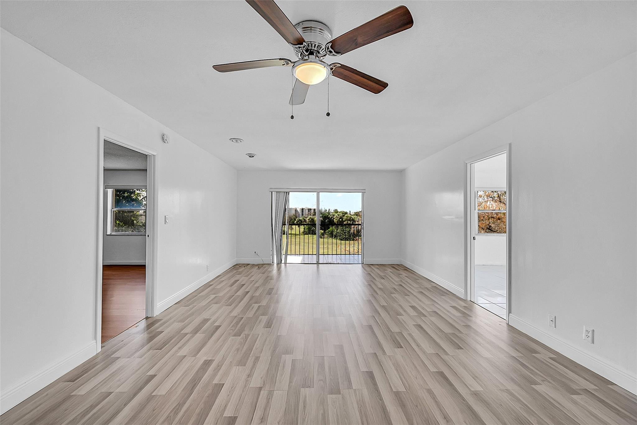 INVERRARY COUNTRY CLUB - Residential