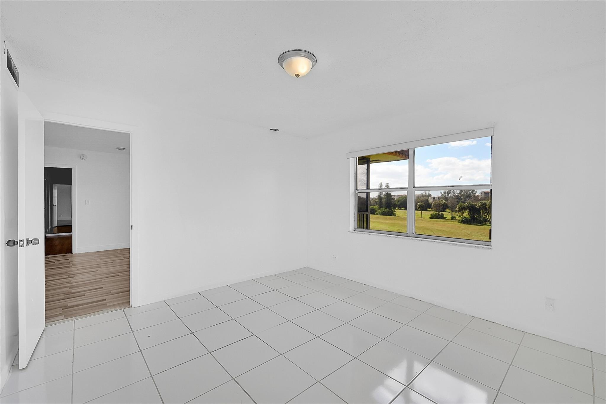 INVERRARY COUNTRY CLUB - Residential