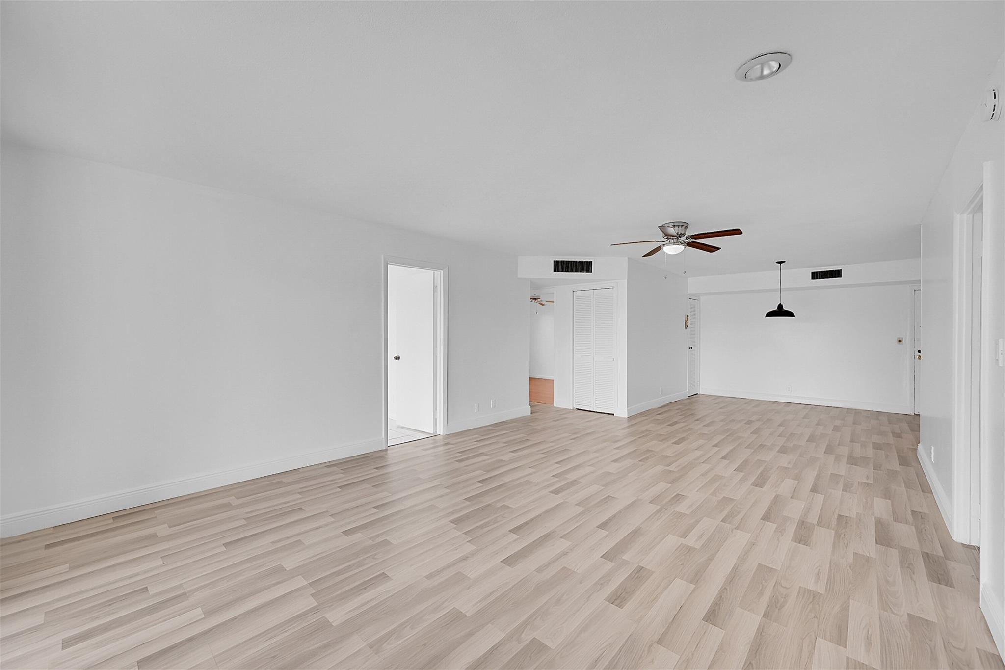 INVERRARY COUNTRY CLUB - Residential