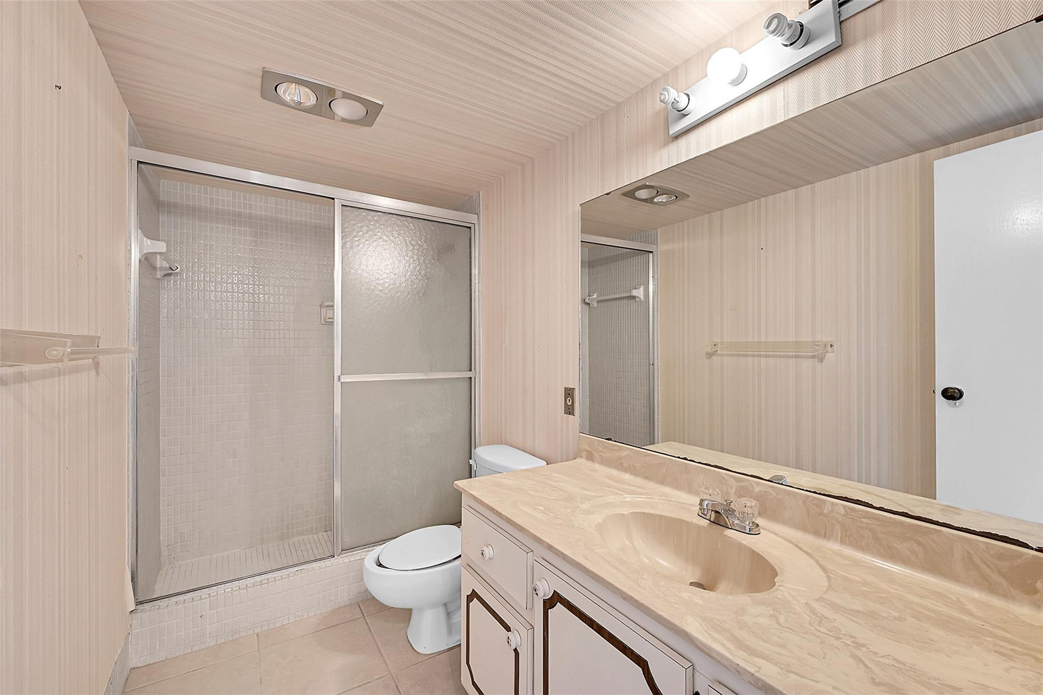 INVERRARY COUNTRY CLUB - Residential