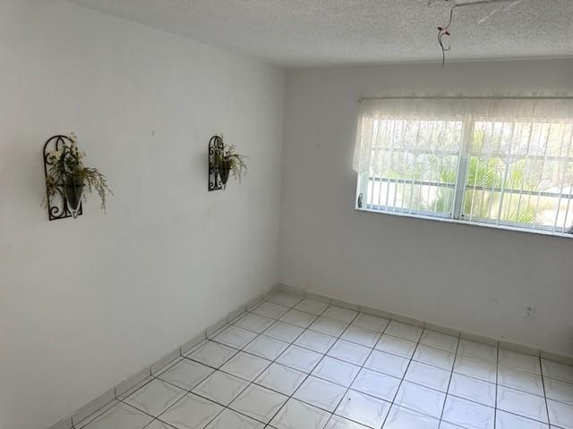 Marivi Condo - Residential