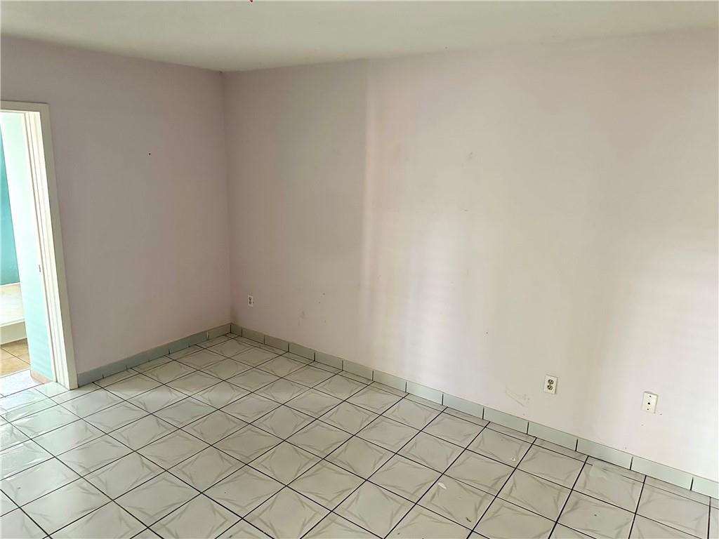 Marivi Condo - Residential