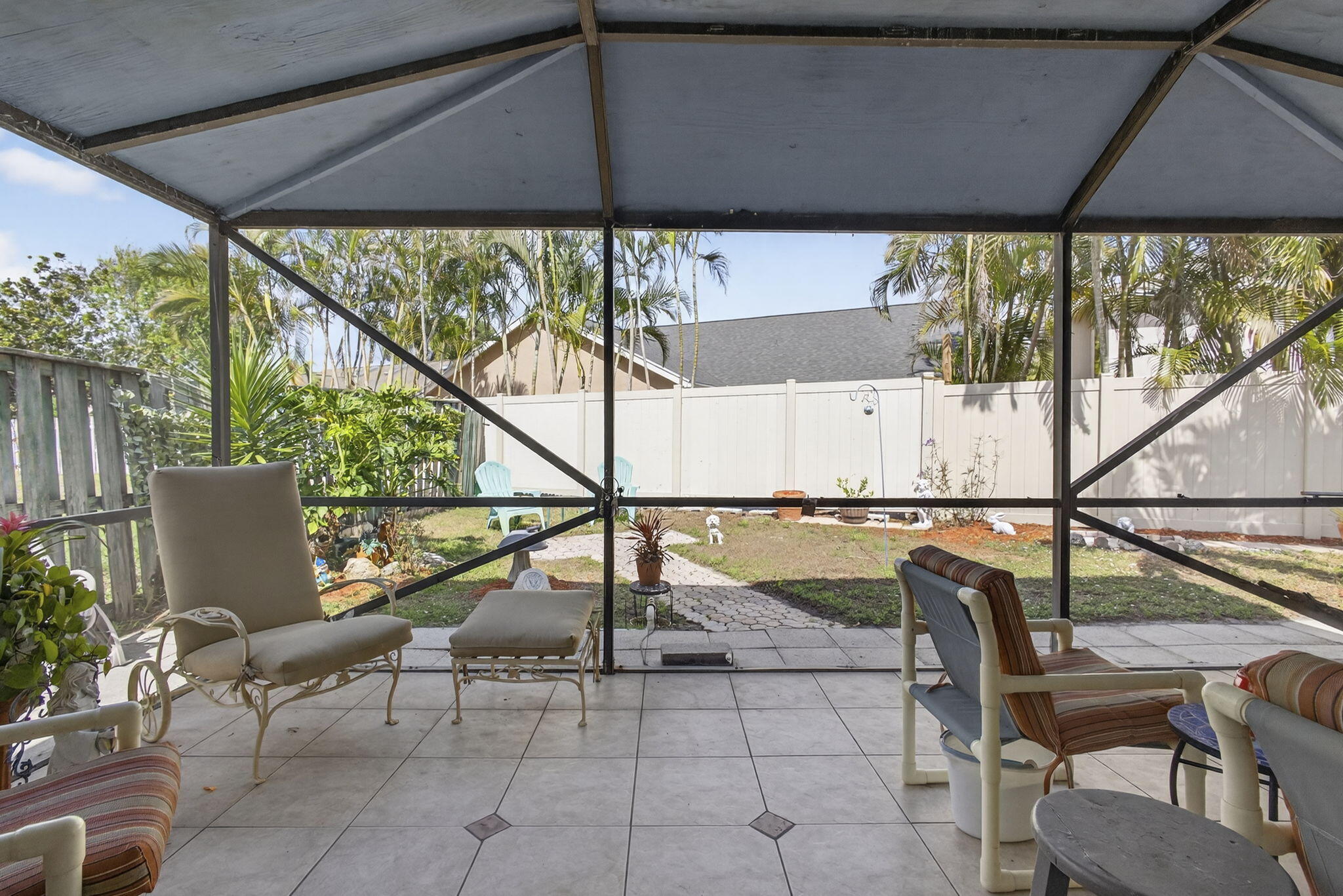 MEADOWLAND COVE 1 OF WELLINGTON - Residential