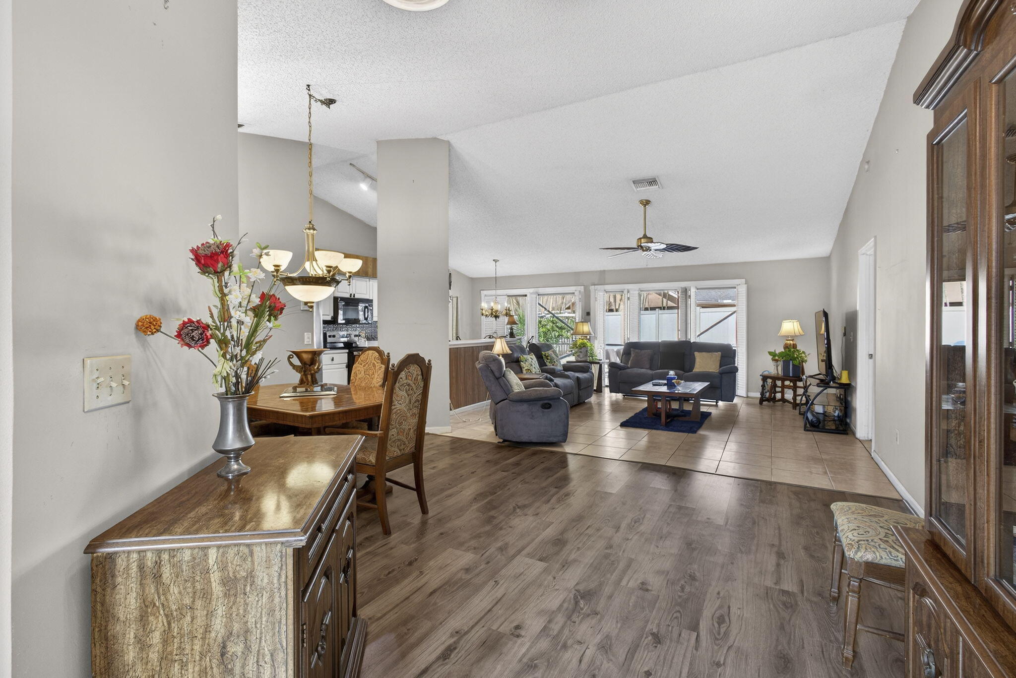 MEADOWLAND COVE 1 OF WELLINGTON - Residential