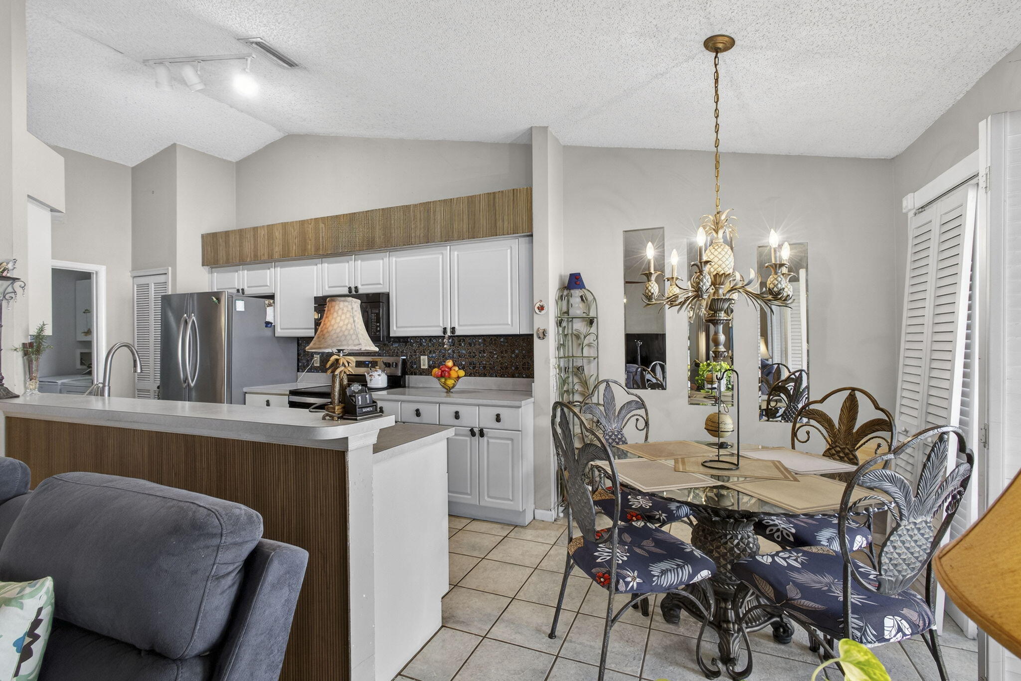 MEADOWLAND COVE 1 OF WELLINGTON - Residential