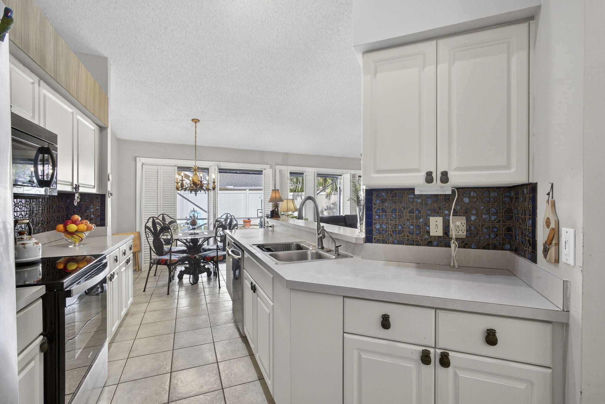 MEADOWLAND COVE 1 OF WELLINGTON - Residential