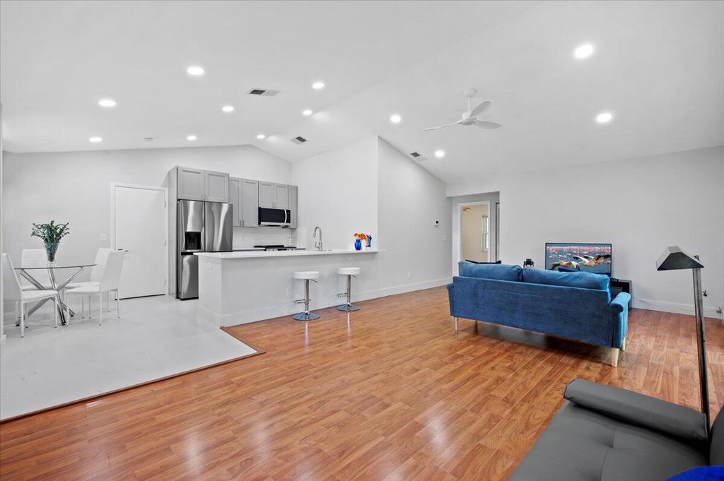 Photo of 196 Raintree Trail, Jupiter, FL 33458 (MLS # R11015870)