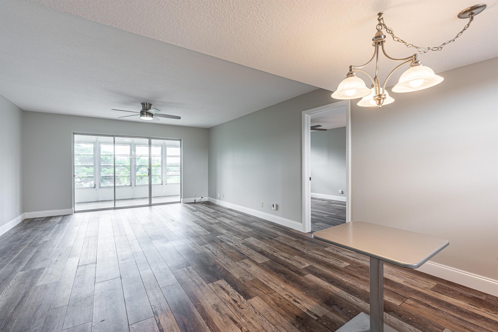 LAKESIDE VILLAGE CONDO 10 - Residential