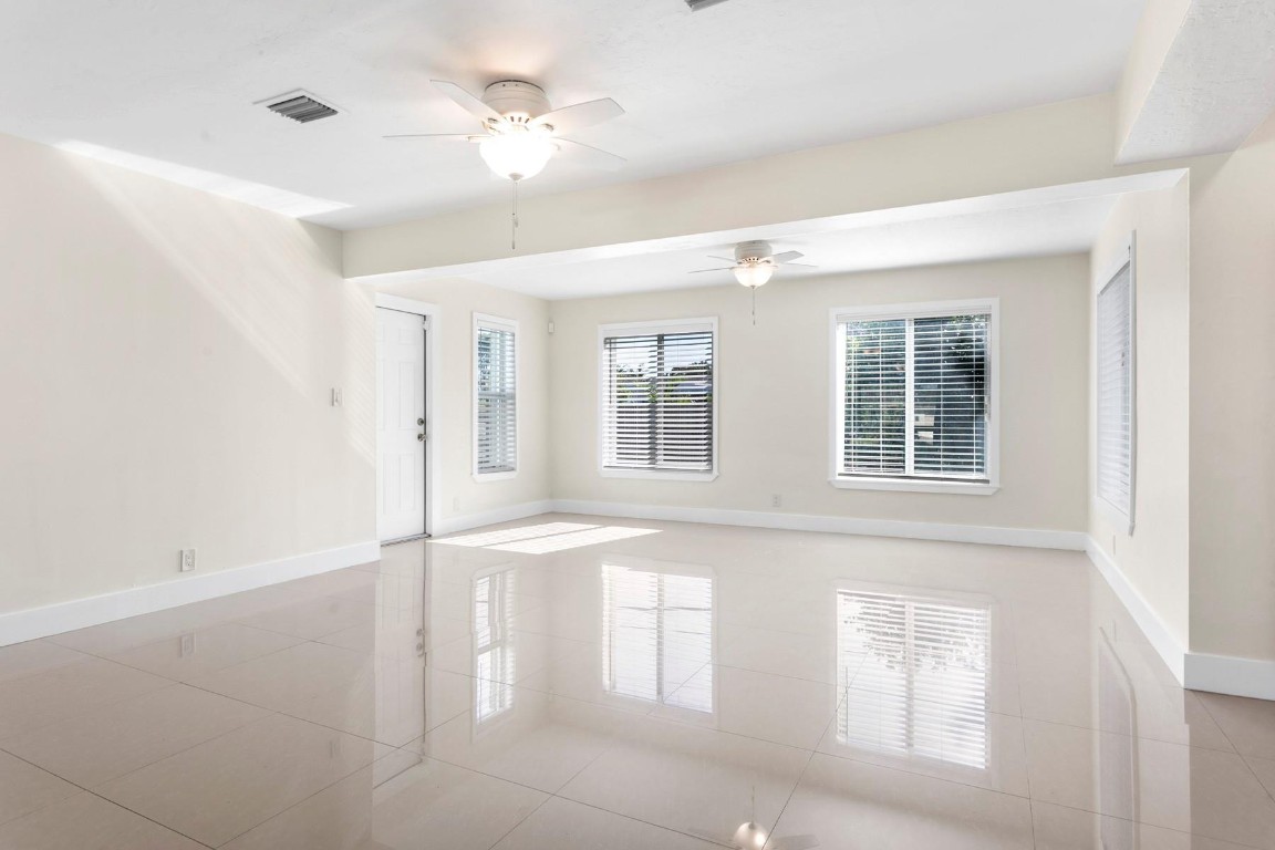 FLORESTA ESTATES - Residential