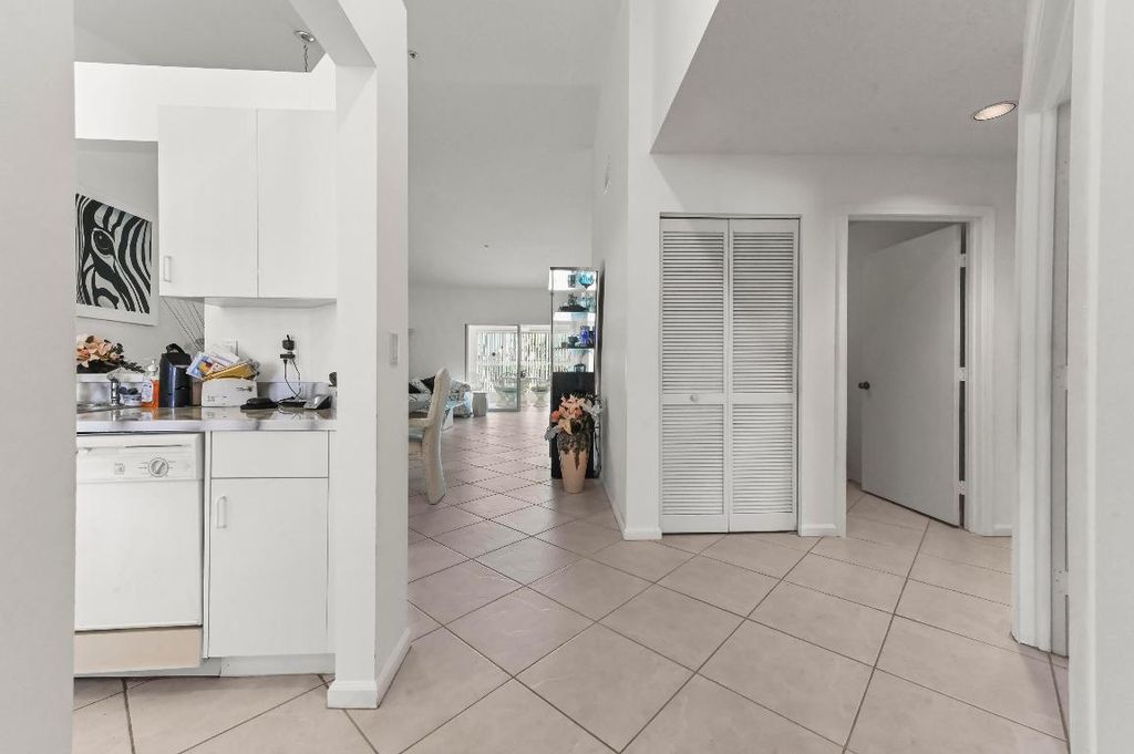 Photo of 5952 Regal Glen Drive #207, Boynton Beach, FL 33437 (MLS # R11113756)