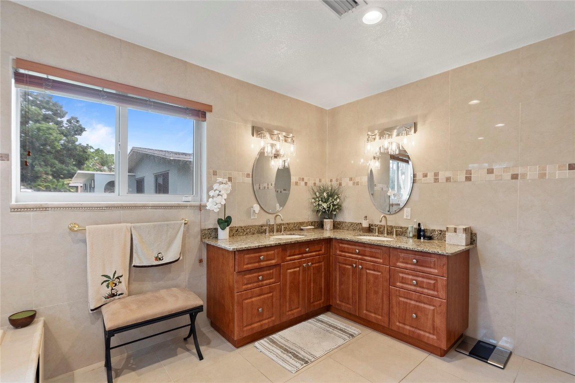 Babco Park 42-6 B - Residential