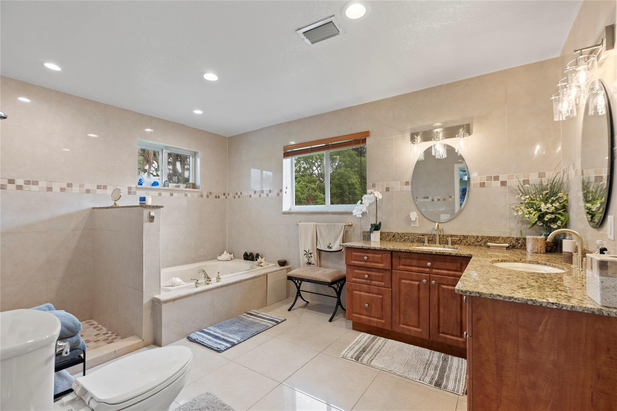 Babco Park 42-6 B - Residential