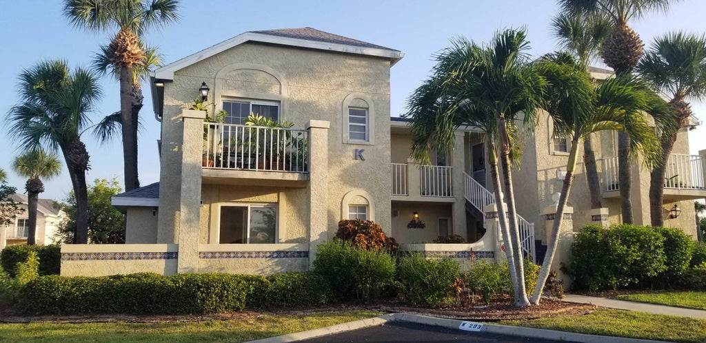 Photo of 1624 SE Green Acres Circle #K-102, Port Saint Lucie, FL 34952 (MLS # R11069044)