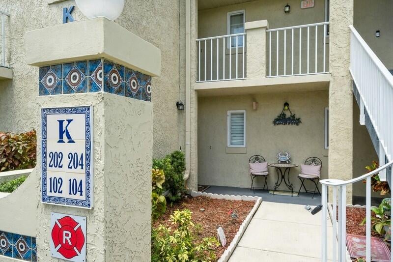 Photo of 1624 SE Green Acres Circle #K-102, Port Saint Lucie, FL 34952 (MLS # R11069044)