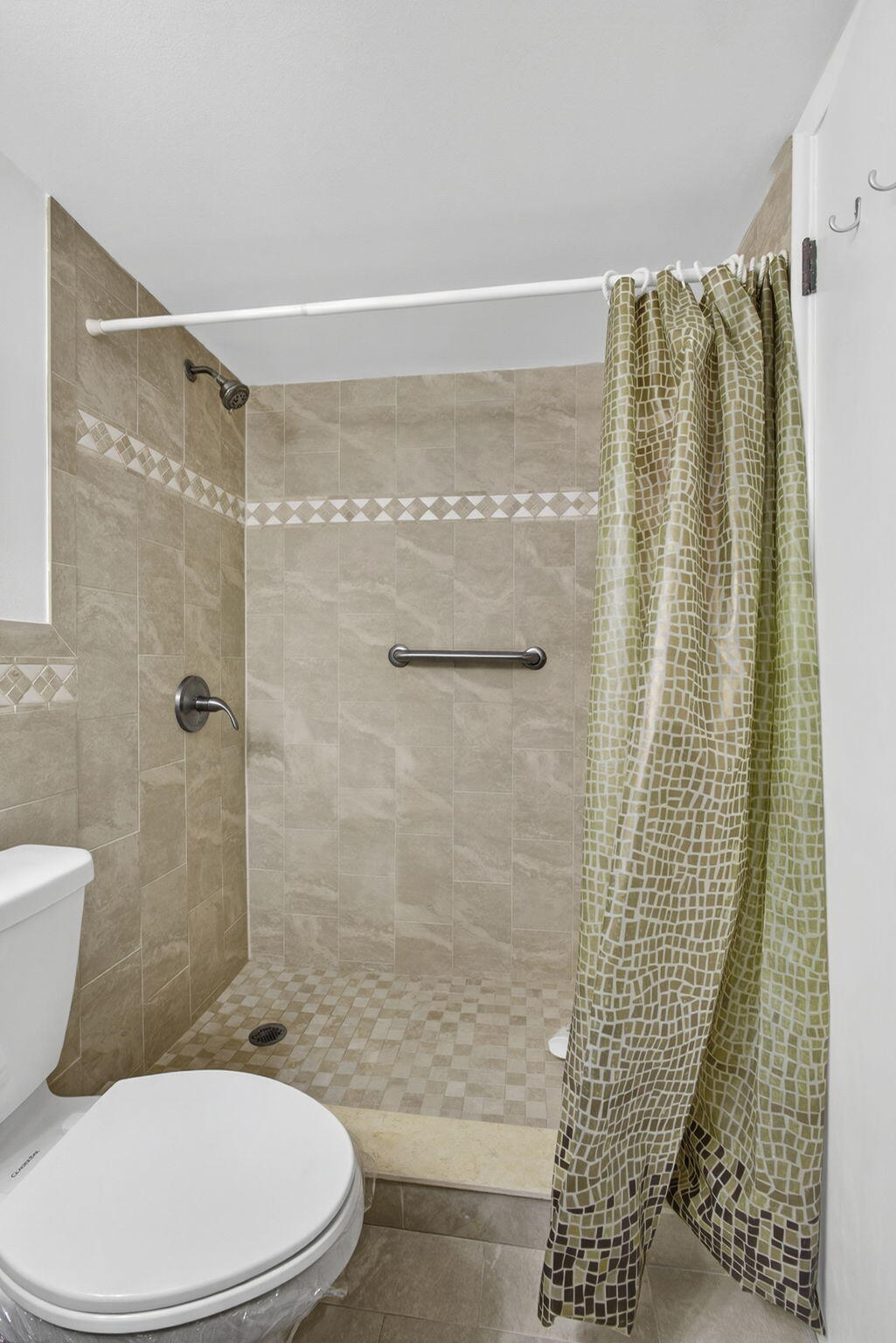 CENTURY VILLAGE WINDSOR CONDOS - Residential