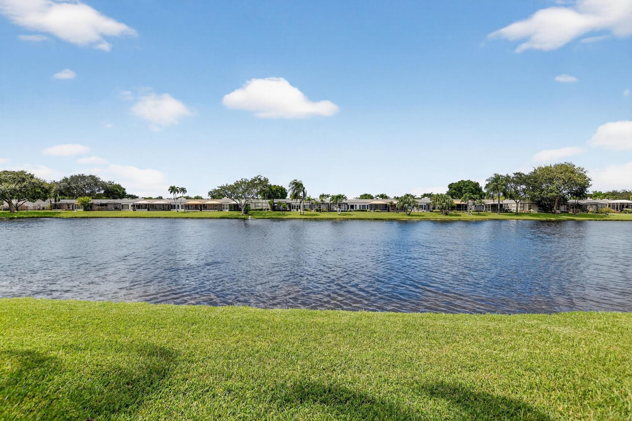 TOWN VILLAS - Residential