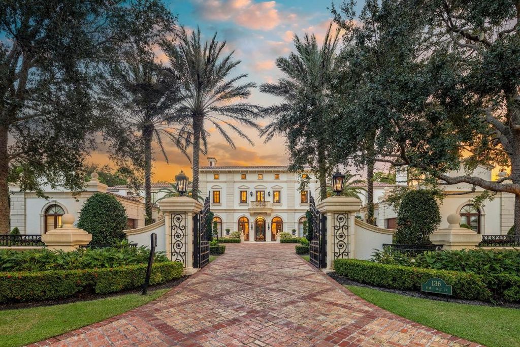 Photo of 136 Bears Club Drive, Jupiter, FL 33477 (MLS # R11037535)