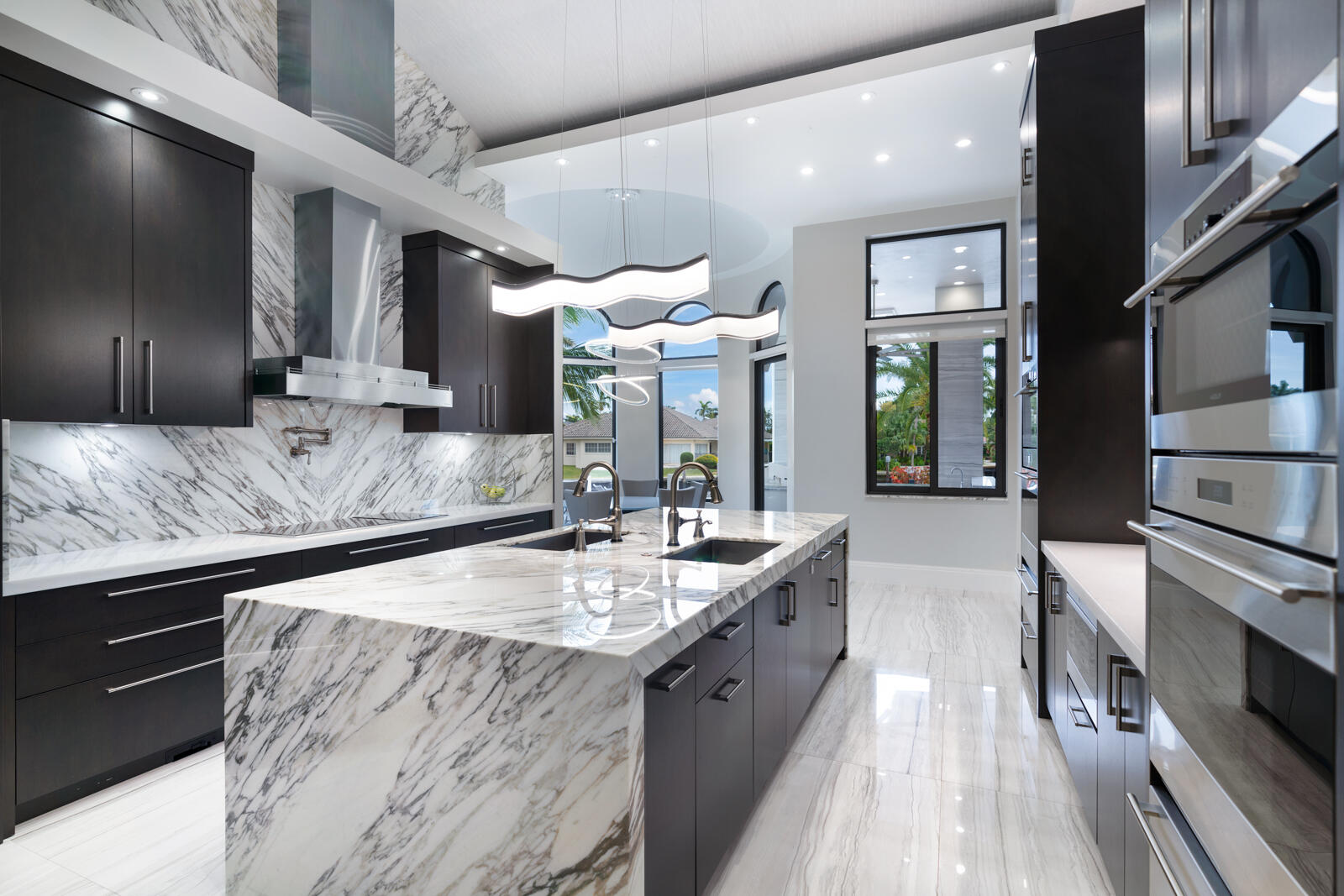 Bay Colony - Residential