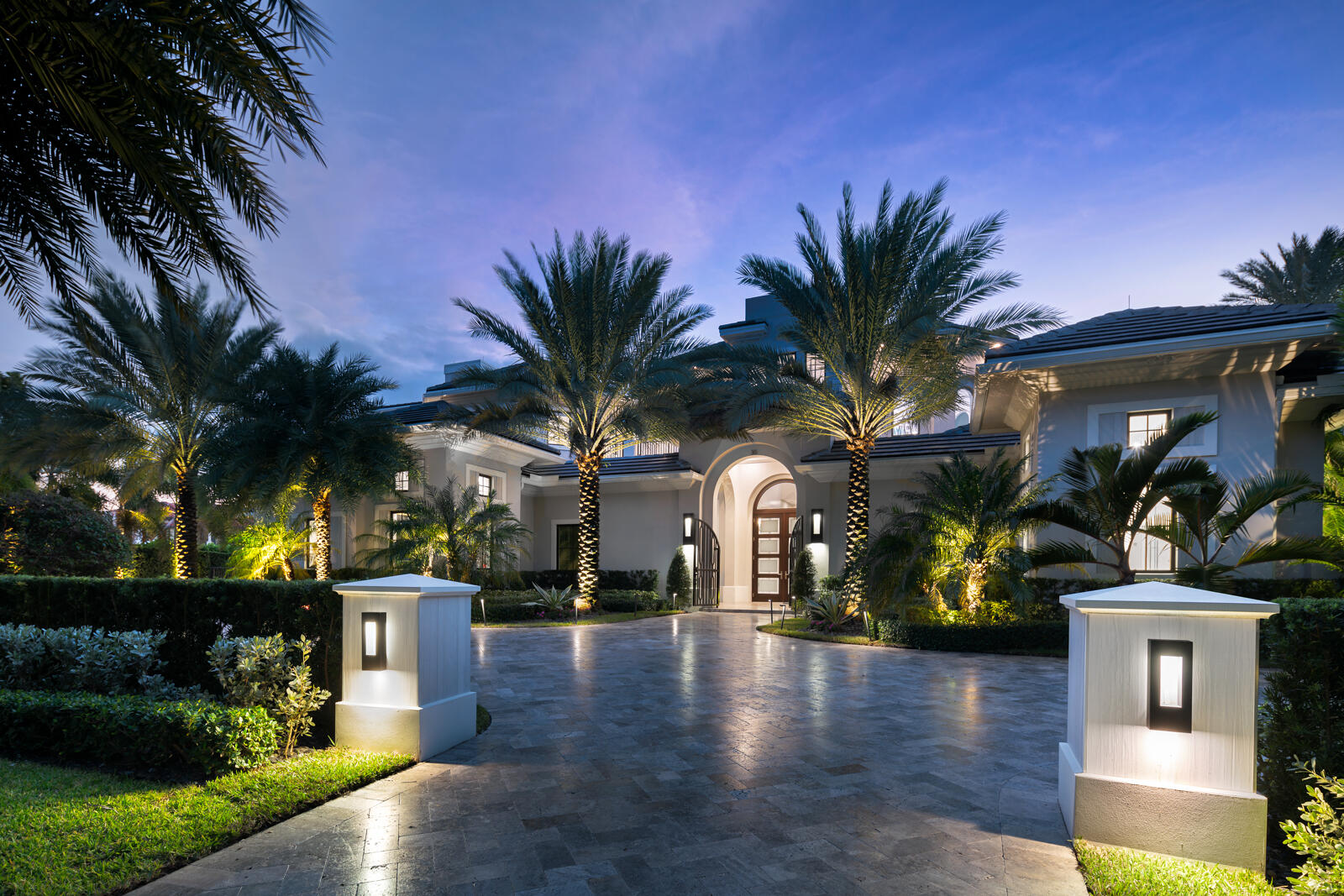 Bay Colony - Residential