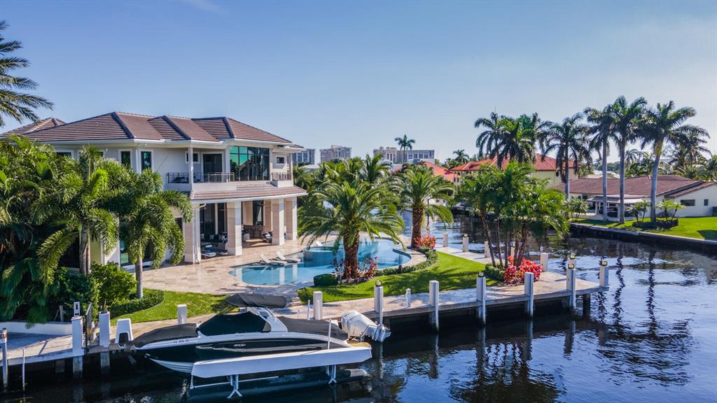 Bay Colony - Residential