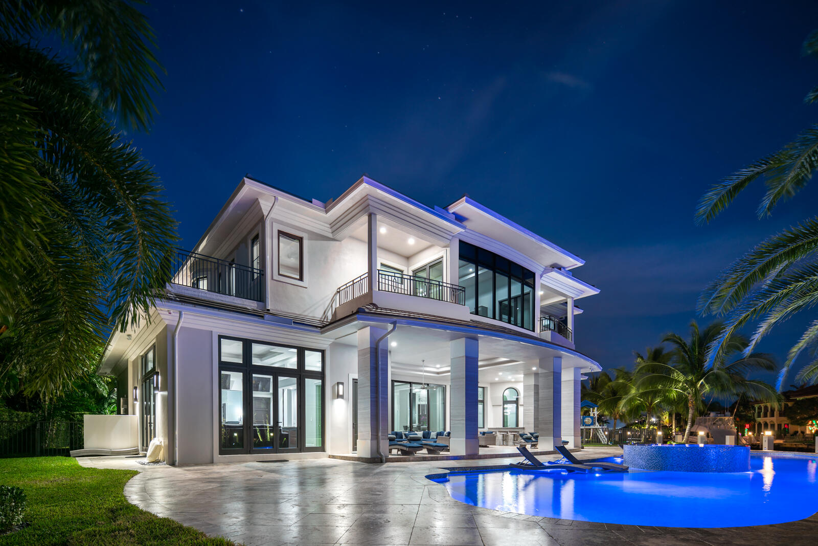 Bay Colony - Residential