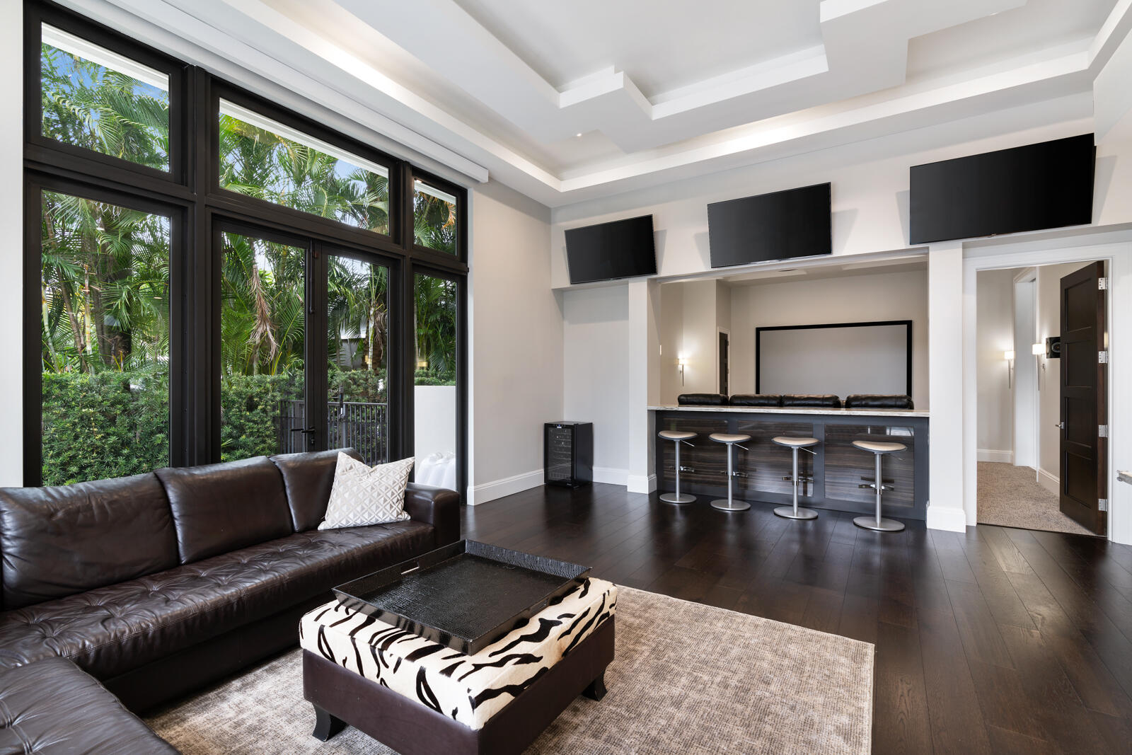 Bay Colony - Residential