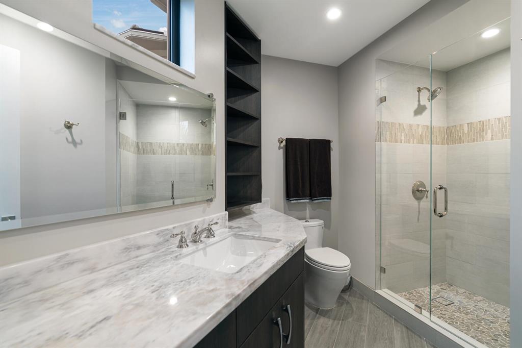 Bay Colony - Residential