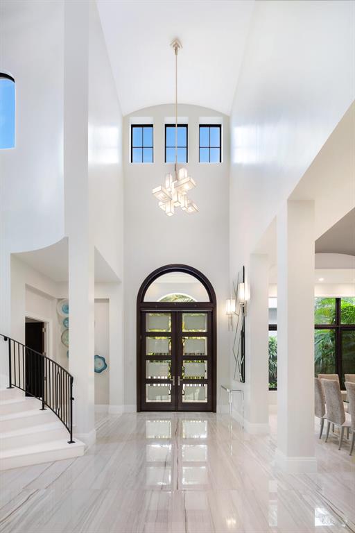 Bay Colony - Residential