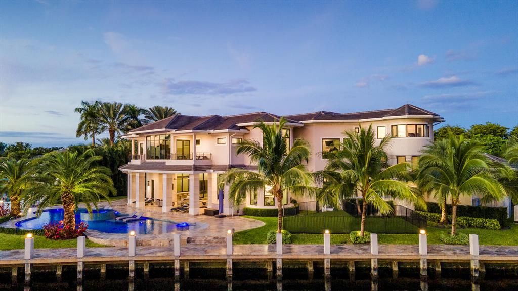 Photo of 30 Bay Colony Lane, Fort Lauderdale, FL 33308 (MLS # R10745247)