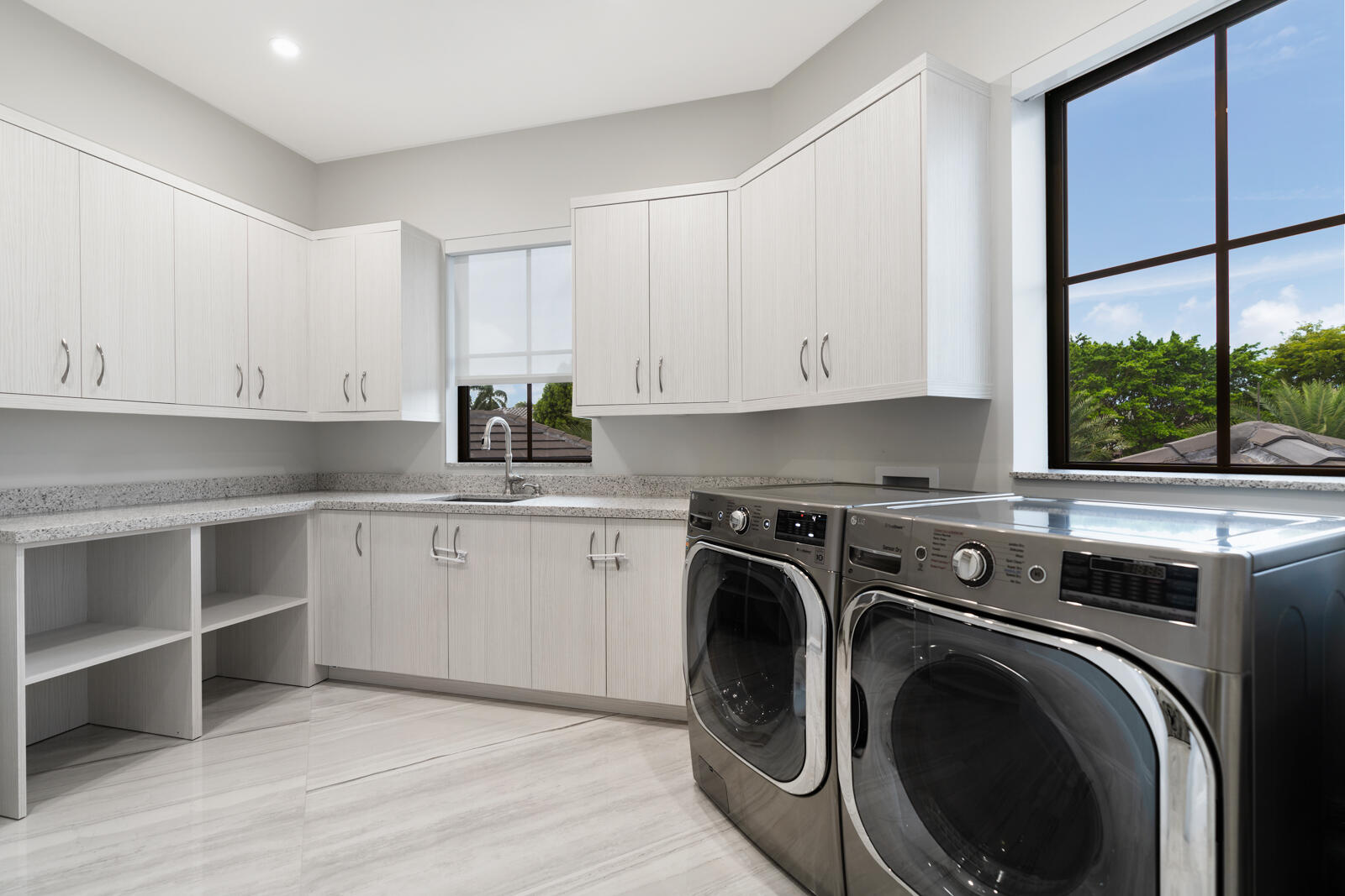 Bay Colony - Residential