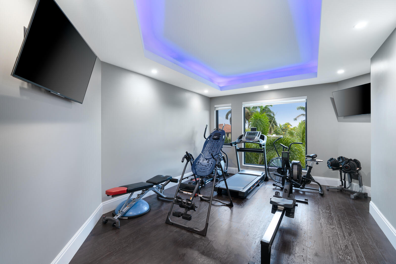 Bay Colony - Residential