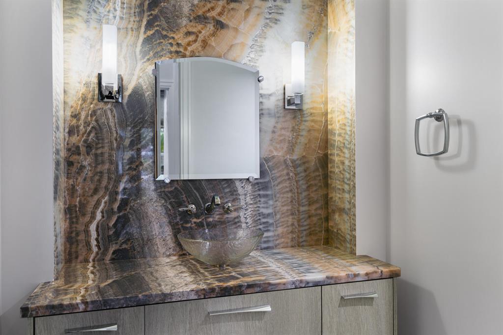 Bay Colony - Residential