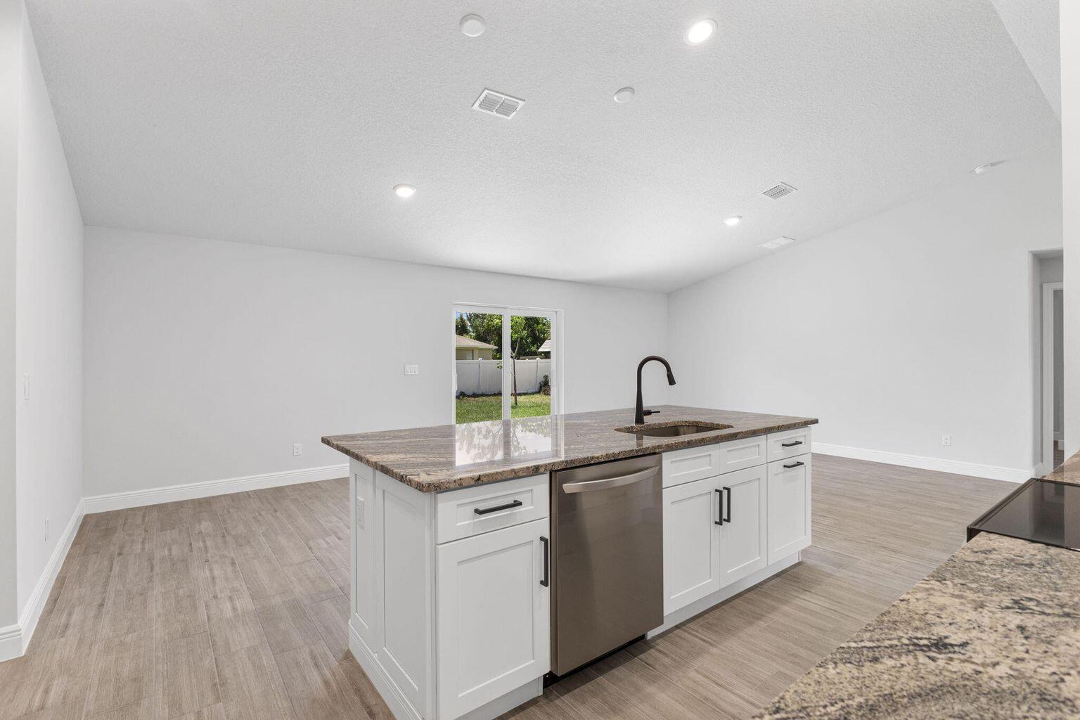 PORT ST LUCIE SECTION 13 - Residential