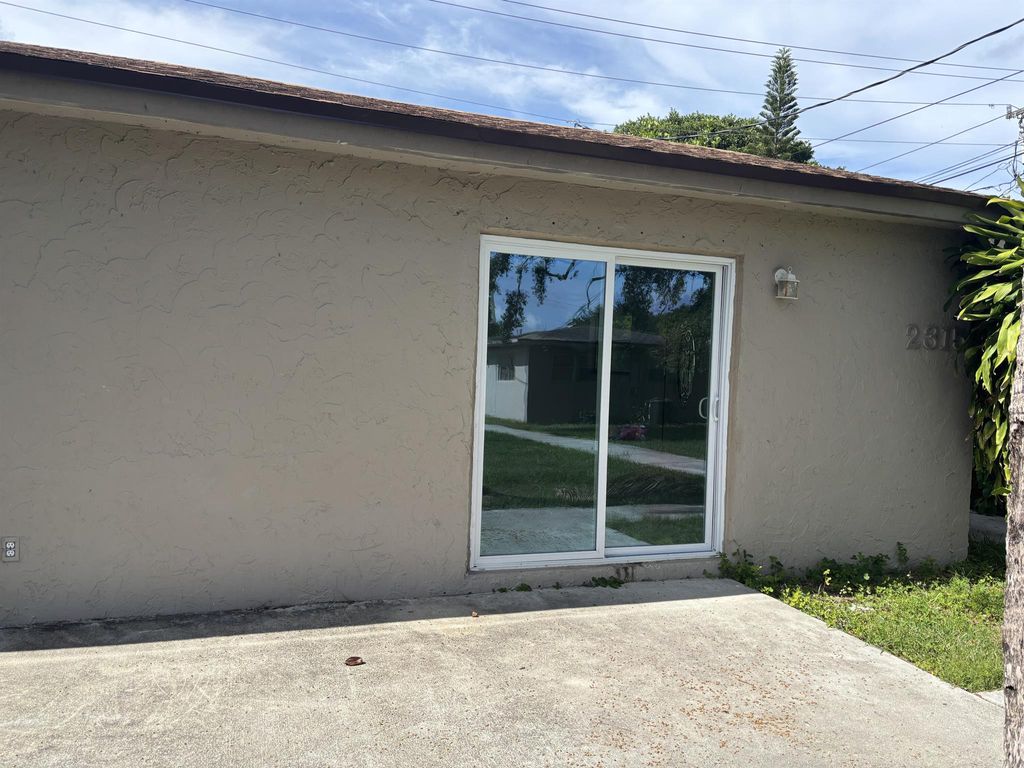 Photo of 2315 Jackson Street, Hollywood, FL 33020 (MLS # R11112253)