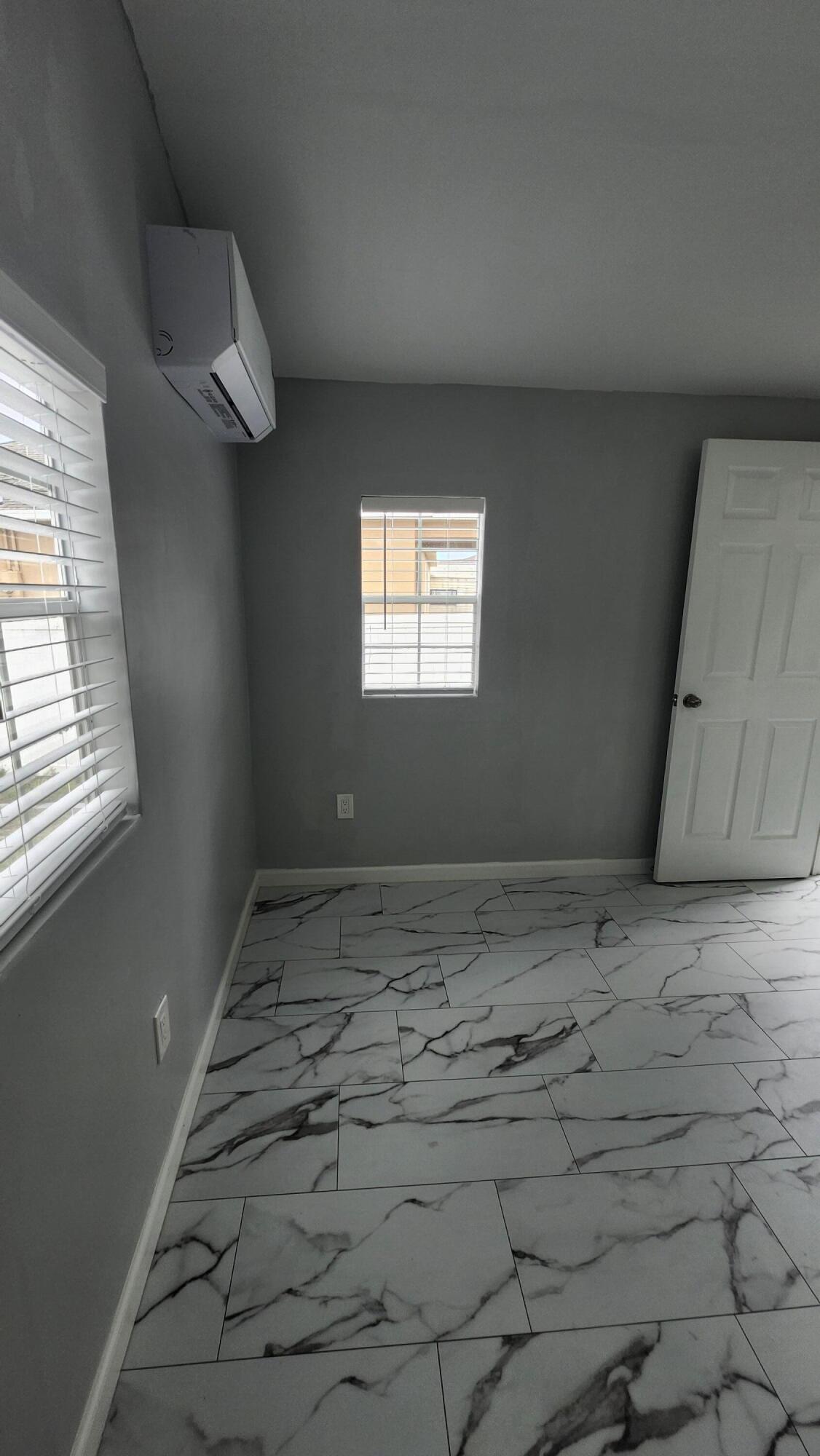 PORT ST LUCIE SECTION 25 - Residential Lease