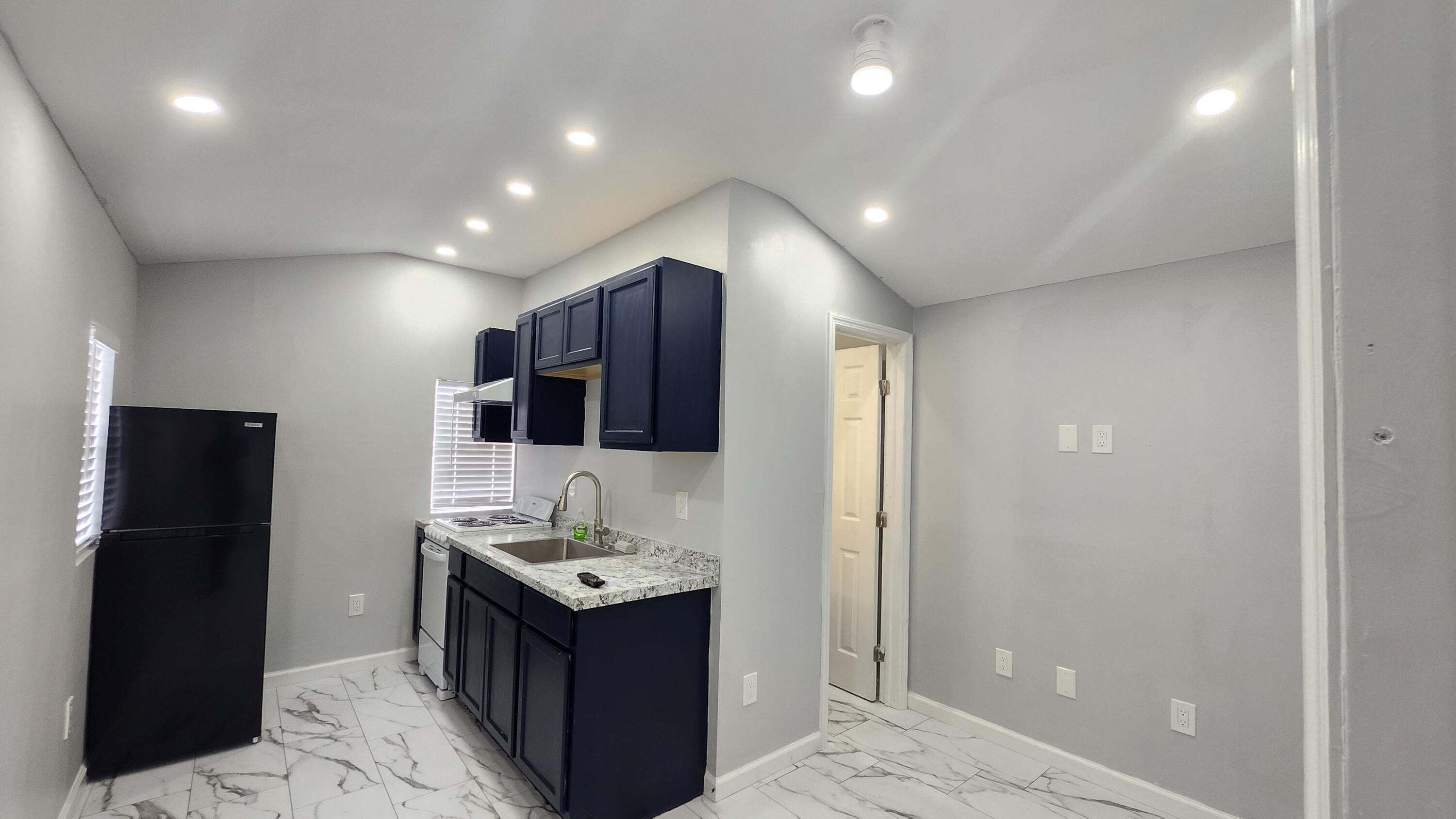 PORT ST LUCIE SECTION 25 - Residential Lease