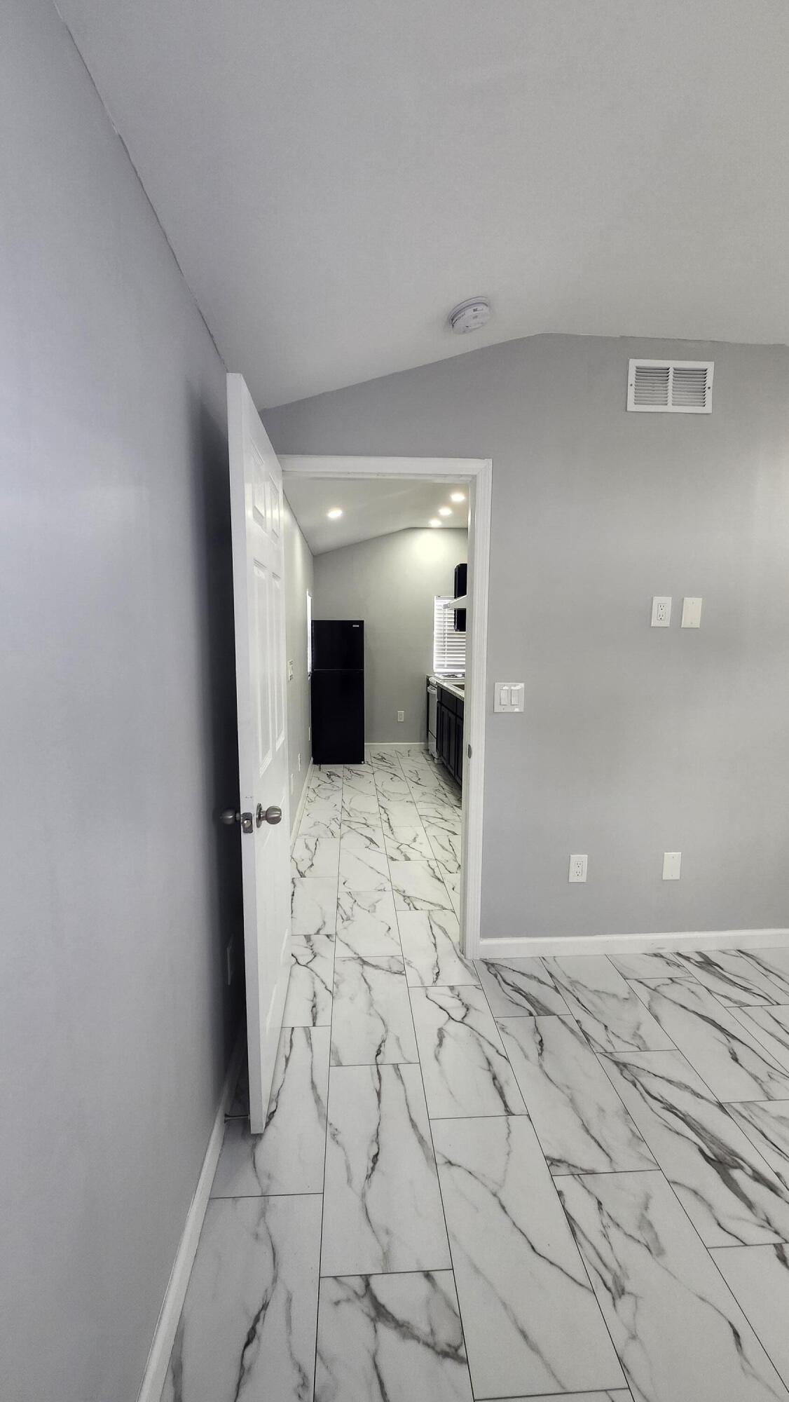 PORT ST LUCIE SECTION 25 - Residential Lease