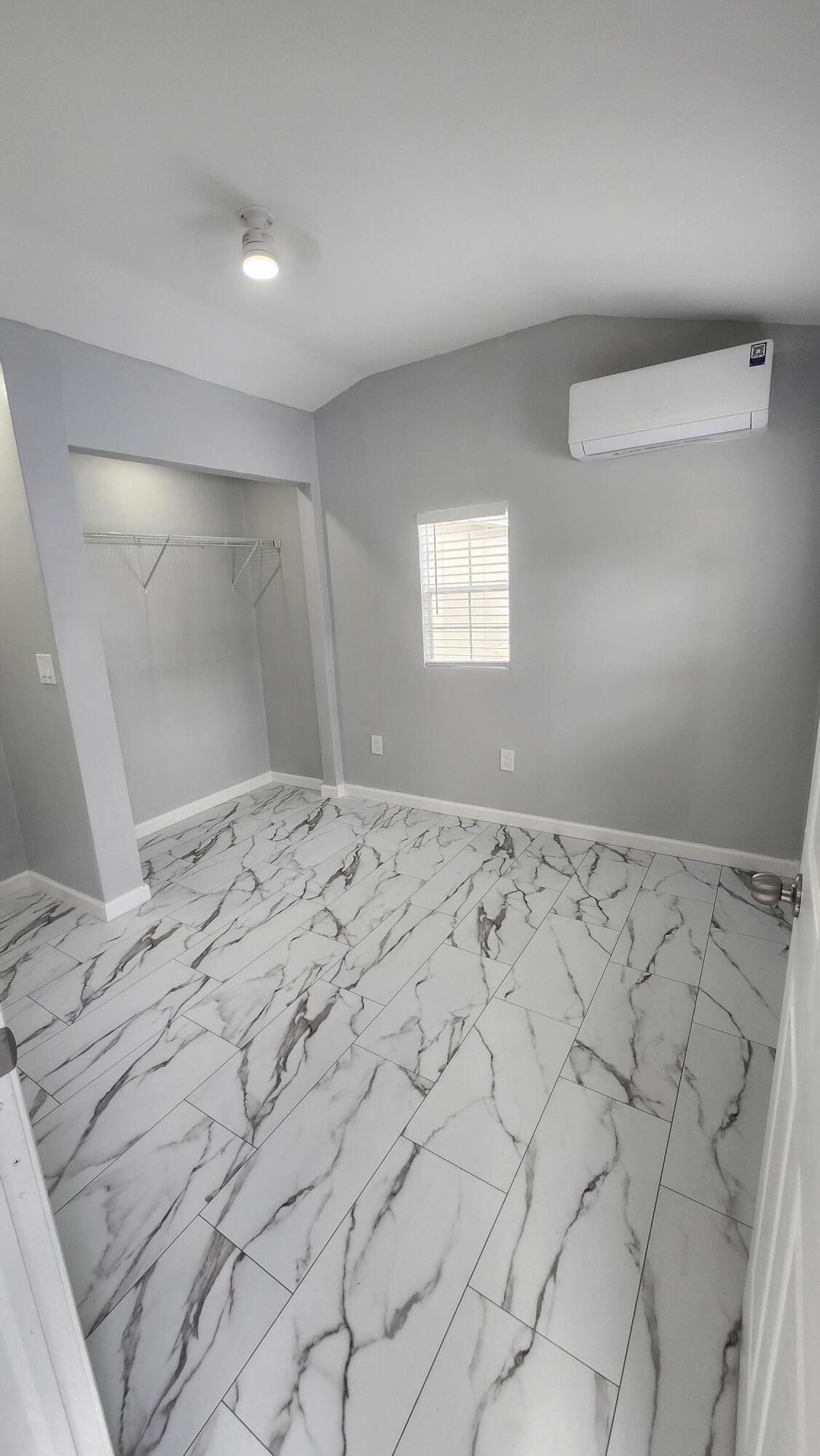 PORT ST LUCIE SECTION 25 - Residential Lease