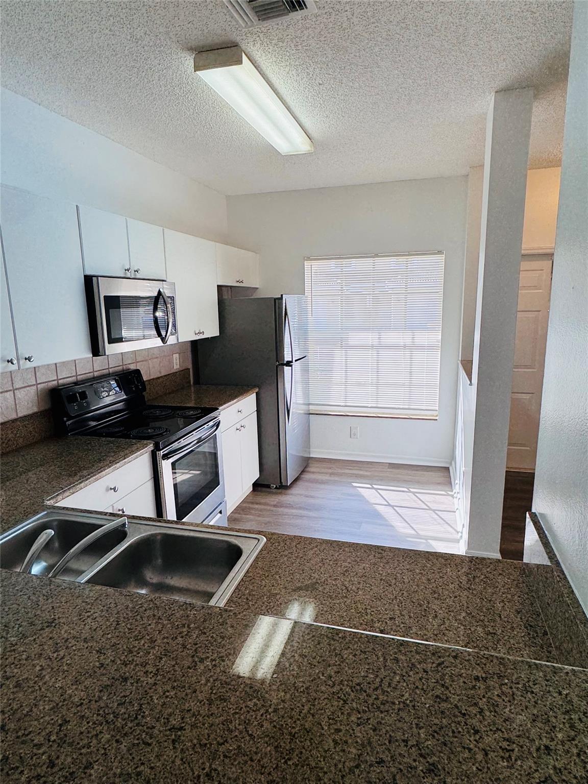 Nasher 159-42 B - Residential Lease