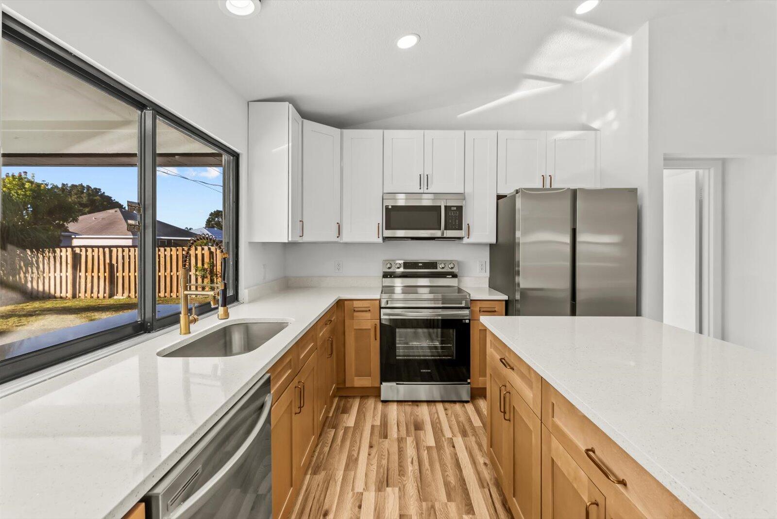 PORT ST LUCIE SECTION 4 - Residential